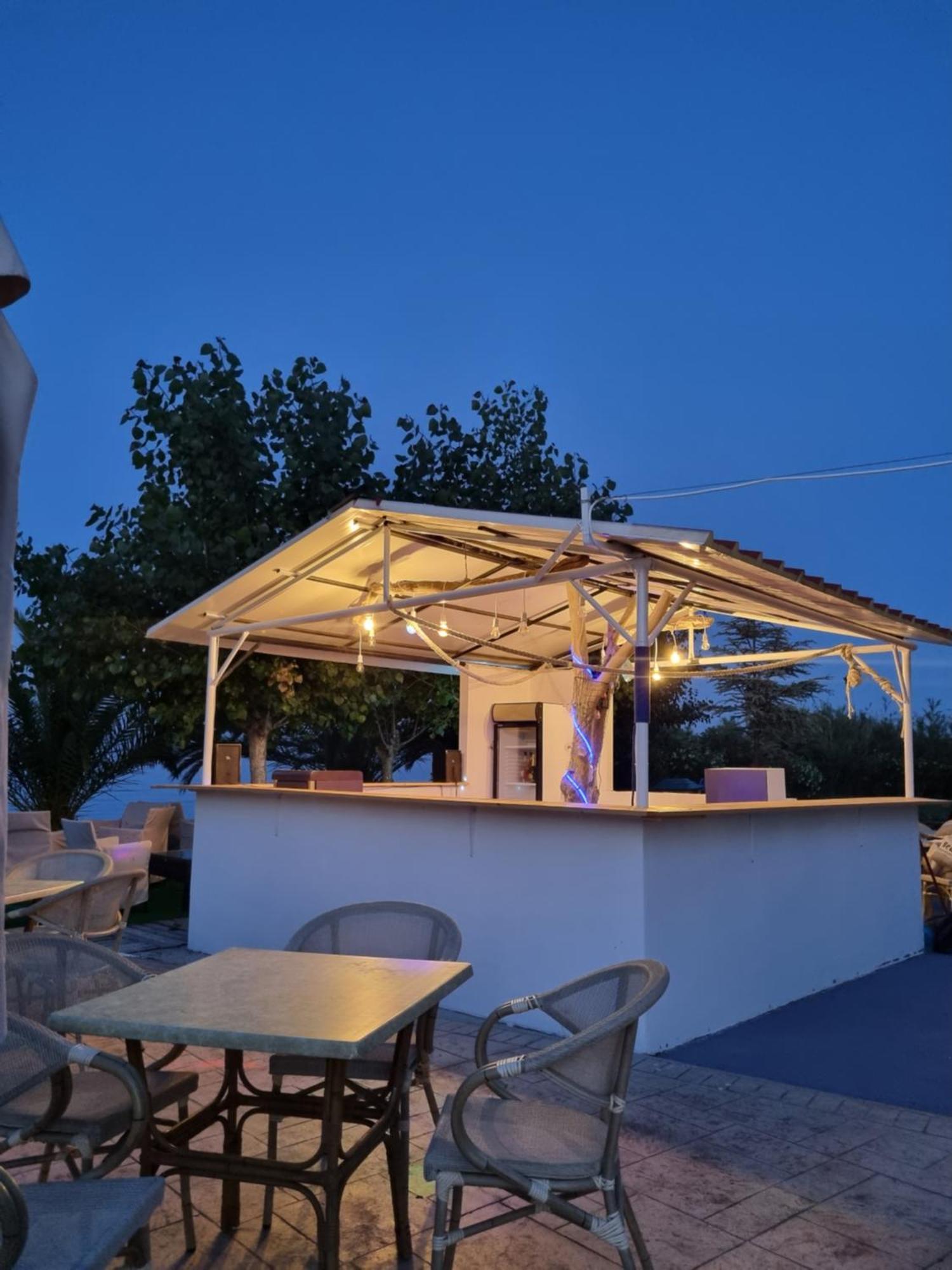 Blue Waves Corfu Aparthotel Kávos Екстериор снимка
