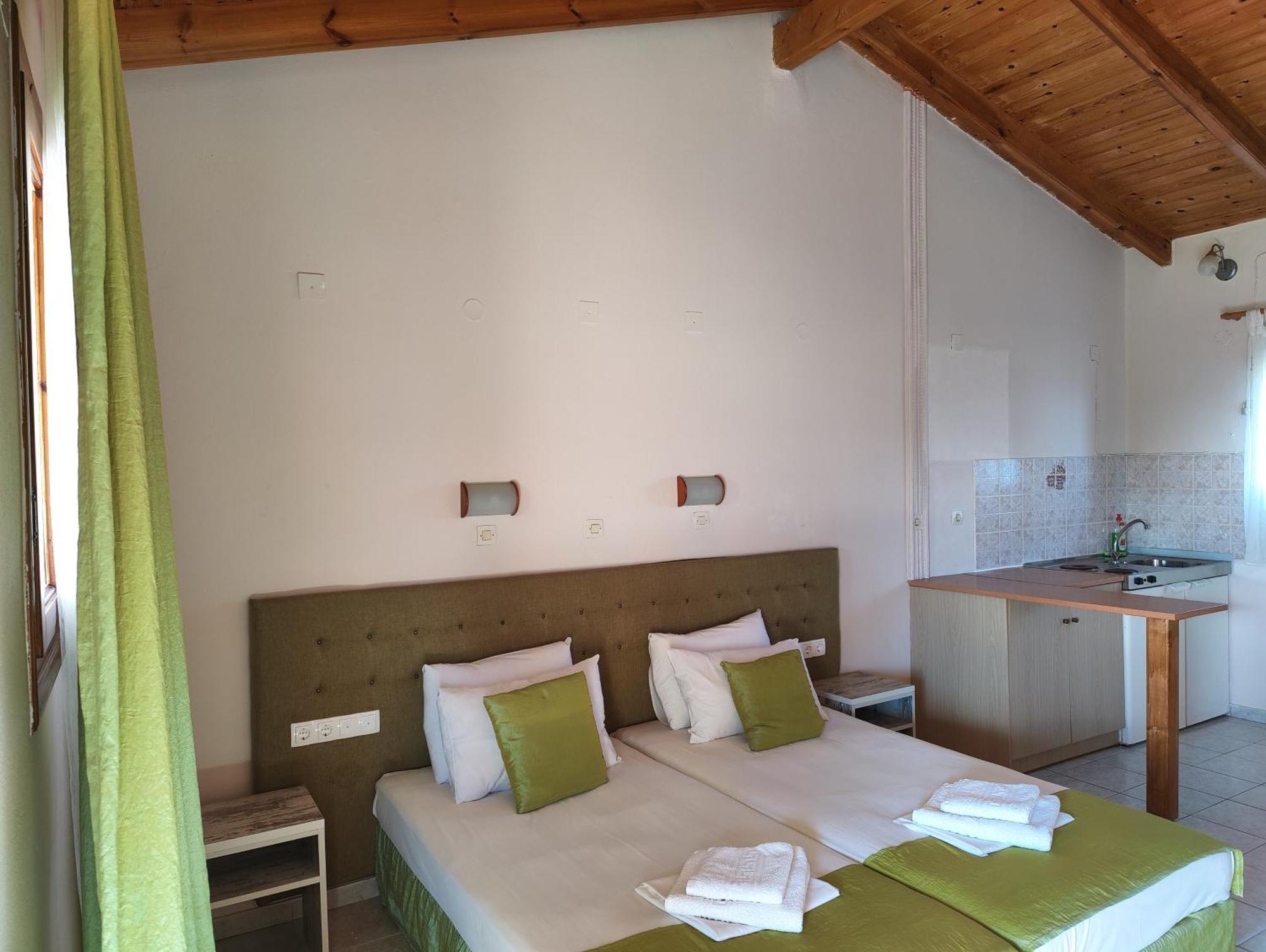 Blue Waves Corfu Aparthotel Kávos Екстериор снимка