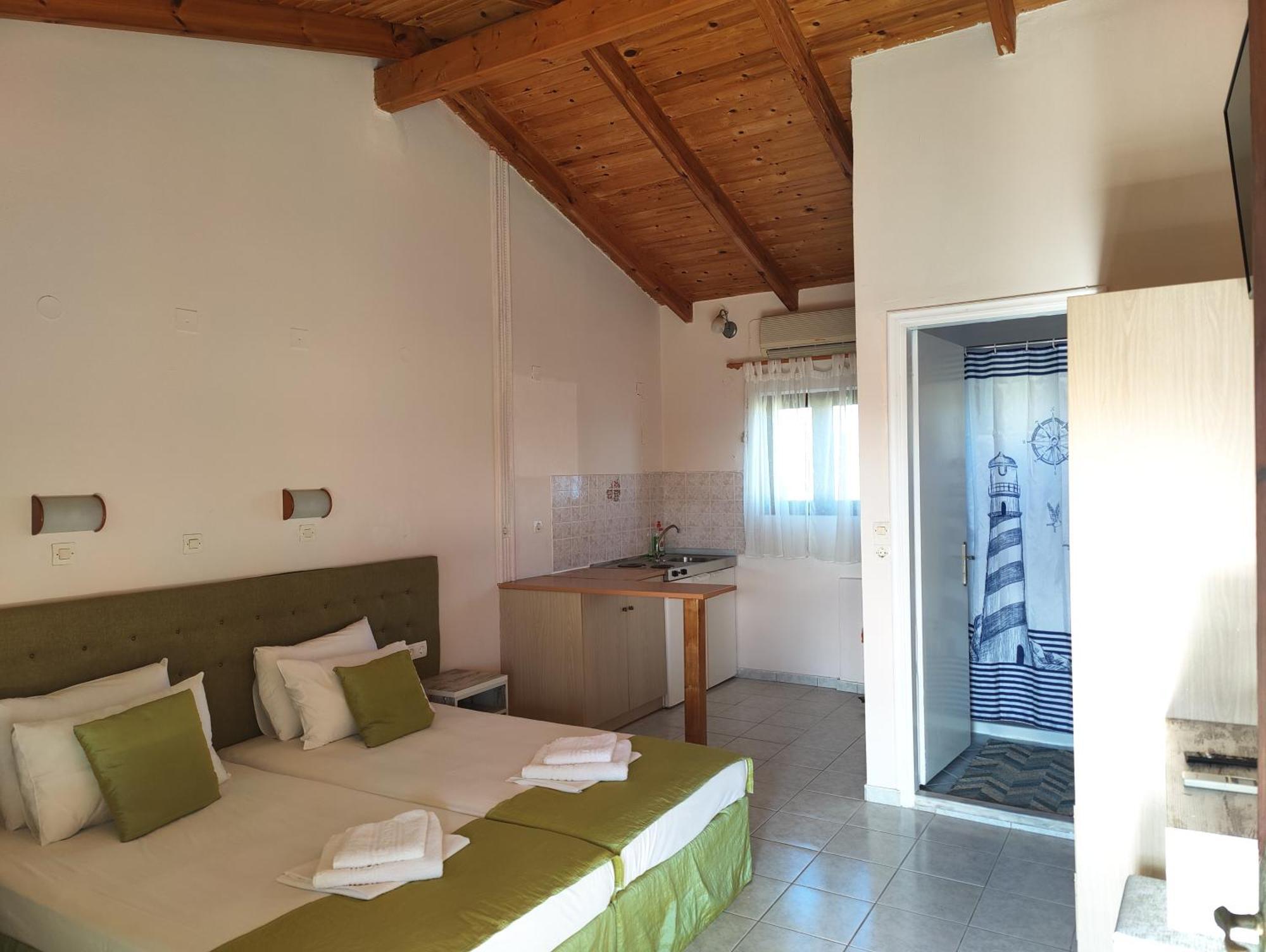 Blue Waves Corfu Aparthotel Kávos Екстериор снимка
